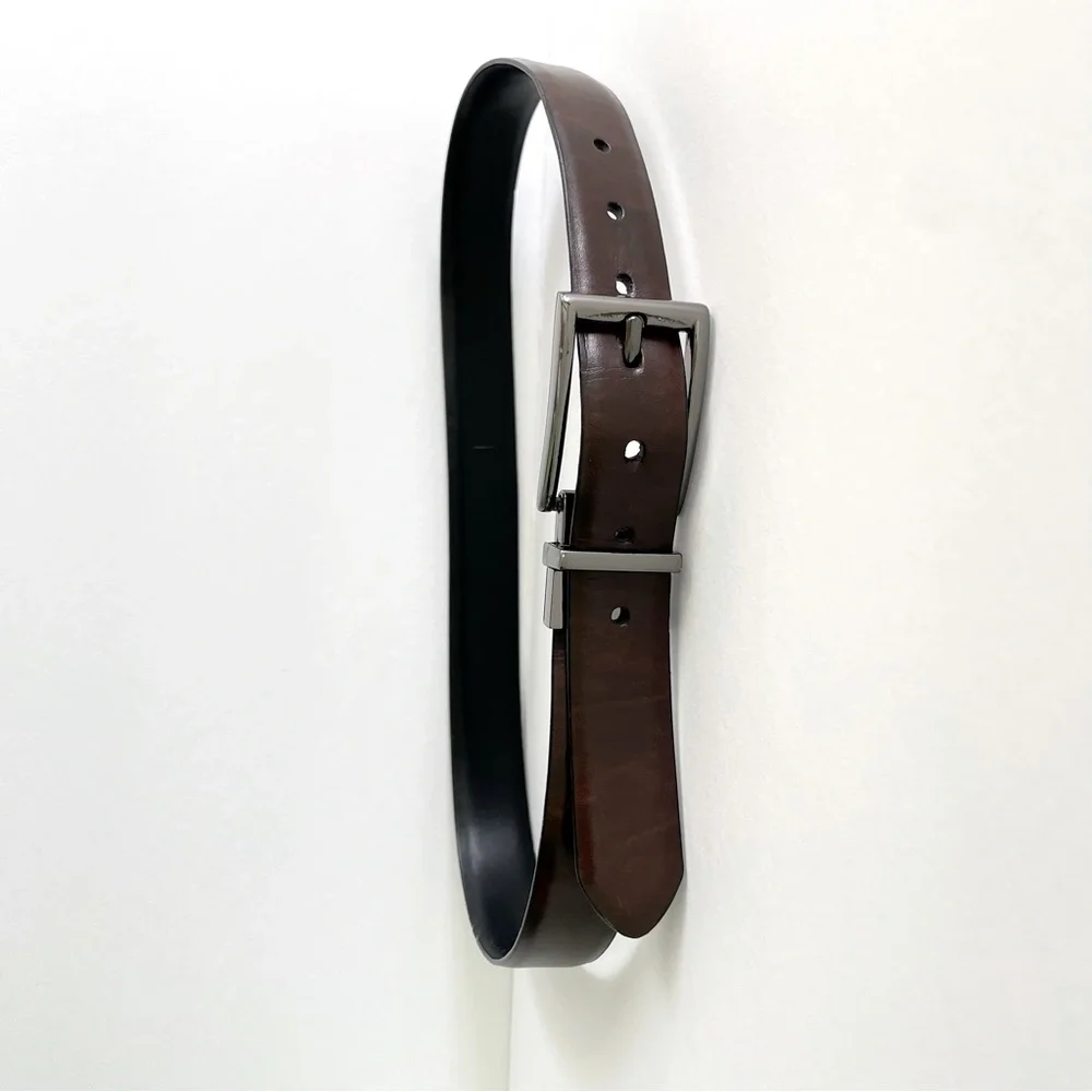 Boy’s Reversible Leather Belt Size Small 22-24 Brown Black Silver Buckle